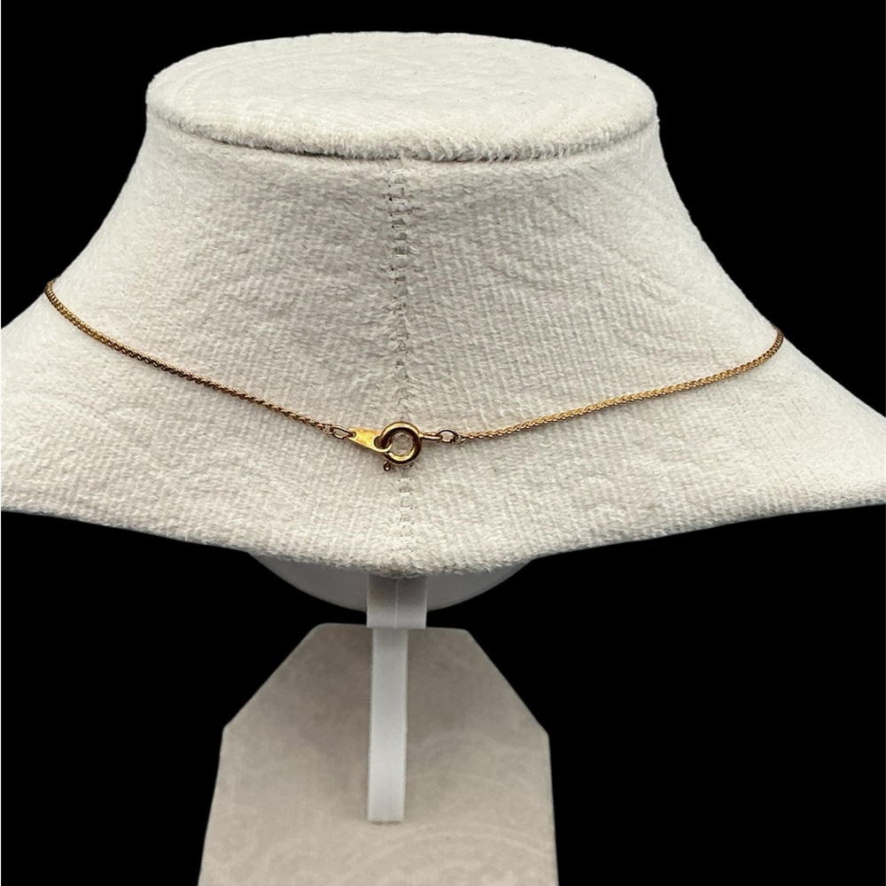 Elegant Vintage Gold Butterfly Necklace and Earring Set - Picture 4 of 5